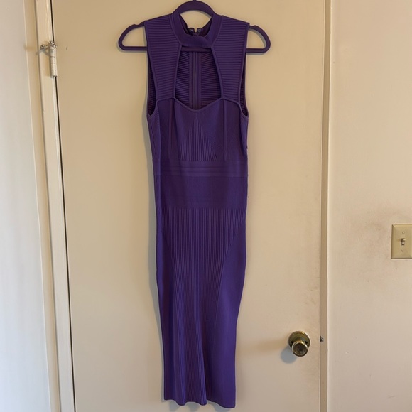 Beautiful Purple Dress - Picture 1 of 4